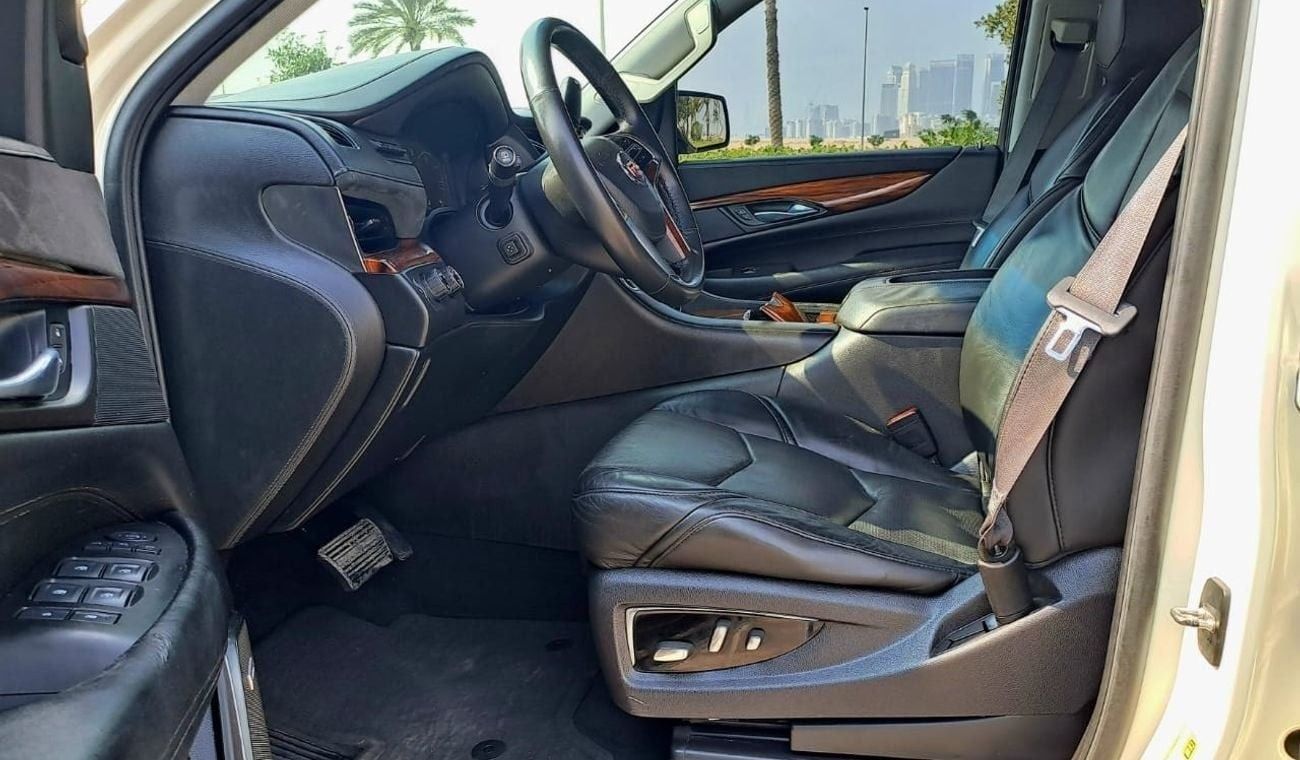 كاديلاك إسكالاد ESV Premium Luxury 6.2L 2015 FULL OPTION (1830x36/-MONTHLY)