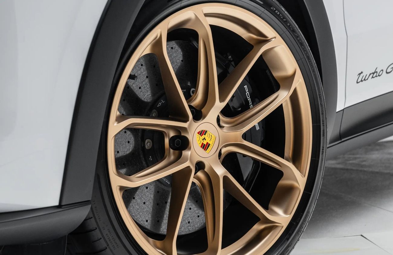 Porsche Cayenne 4.0L V8 Twin-Turbocharged Engine