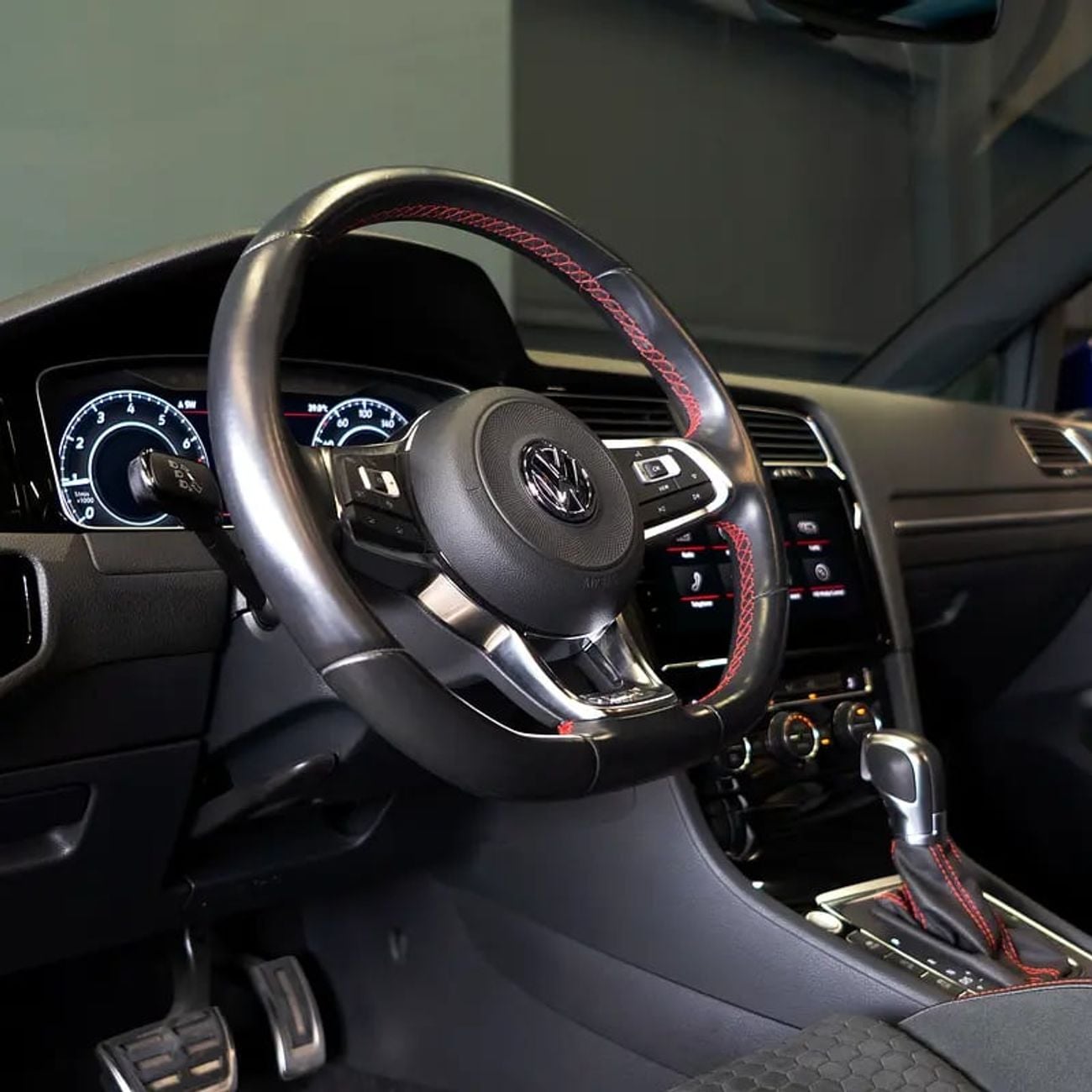 فولكس واجن جولف GTi Clubsport 2.0L 1,532 p.m • 0% Downpayment • VW GTI • 1 Year Warranty