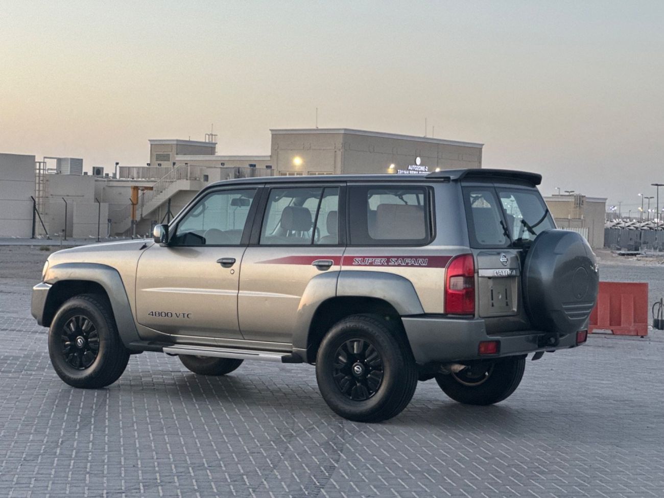 Nissan Patrol Super Safari MODEL 2019 GCC CAR PERFECT CONDITION INSIDE AND OUTSIDE FULL OPTION SUN ROO
