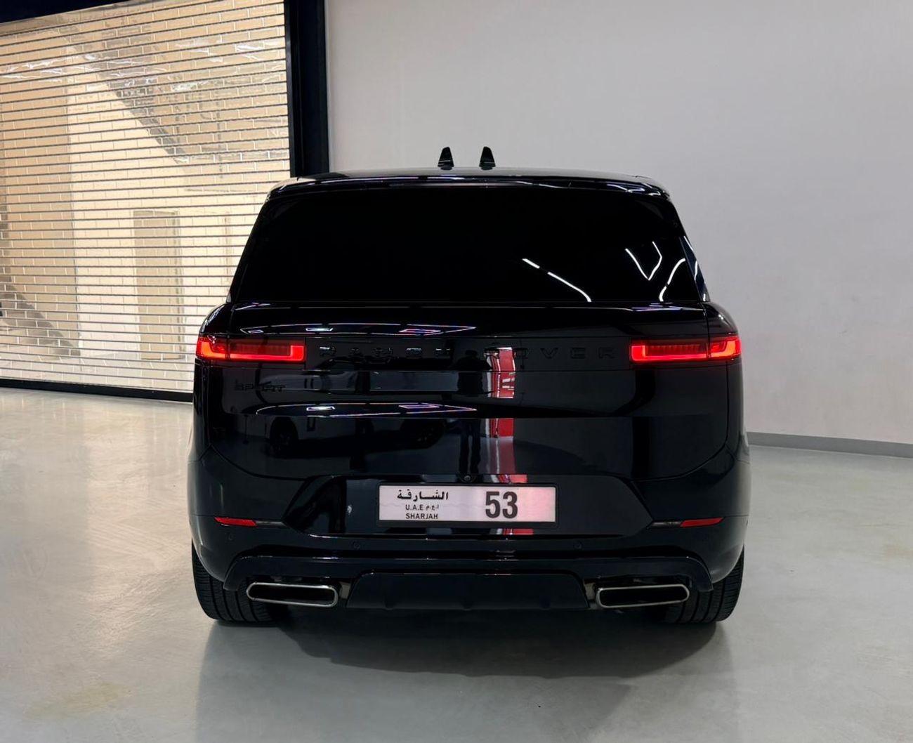 لاند روفر رينج روفر سبورت P400 DYNAMIC HSE 2024