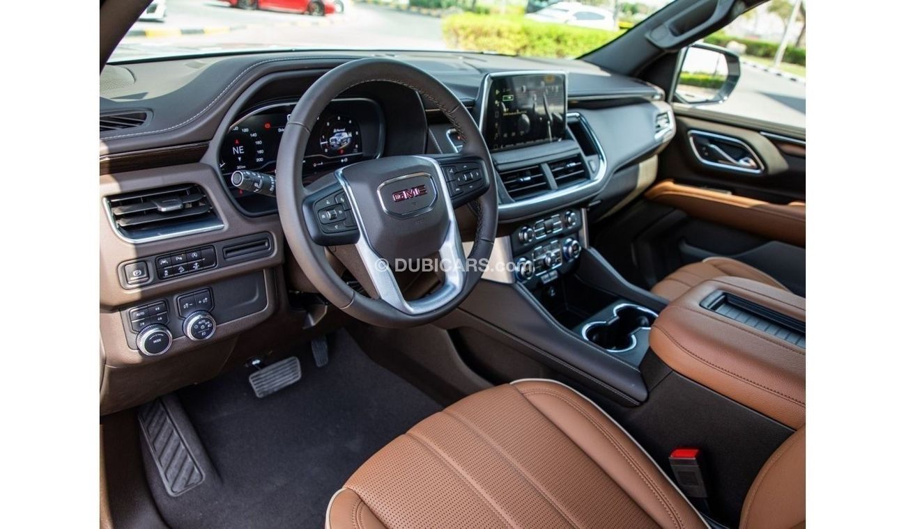 GMC Yukon SLE /GCC/3Years Warranty. Local Registration +5%