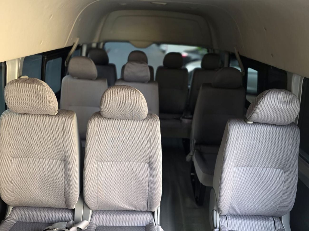 تويوتا هاياس -