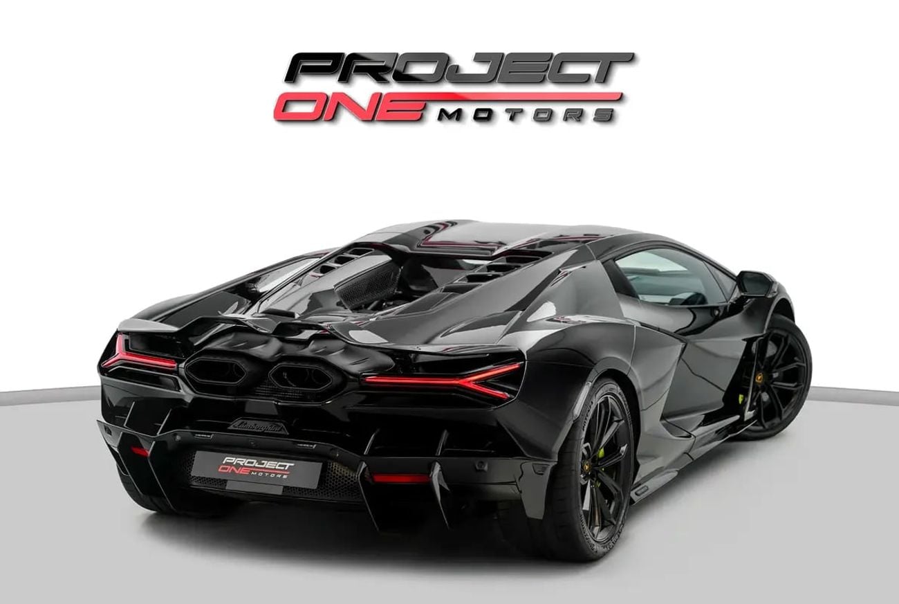 Lamborghini Revuelto