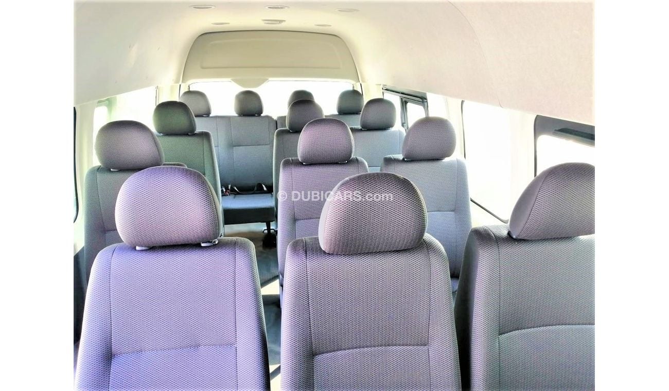 Toyota Hiace DESEIL  14 SEATS  HI ROOF