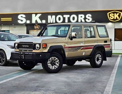 Toyota Land Cruiser 70 LC76 LX/4.0L PETROL A/T/DIFFLOCK, WINCH, SNORKEL, REFRIGERATOR, OVER FENDER/ CODE#H76PAF