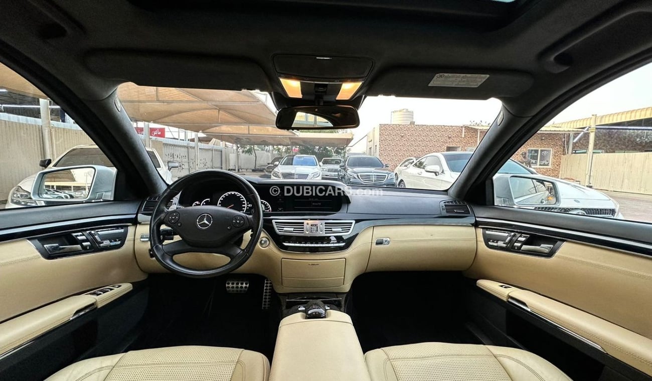 Mercedes-Benz S 63 AMG Mercedes S 63 AMG   Model: 2010 Walked: 87,000 Price: 50,000 dirhams Gulf specifications, full optio