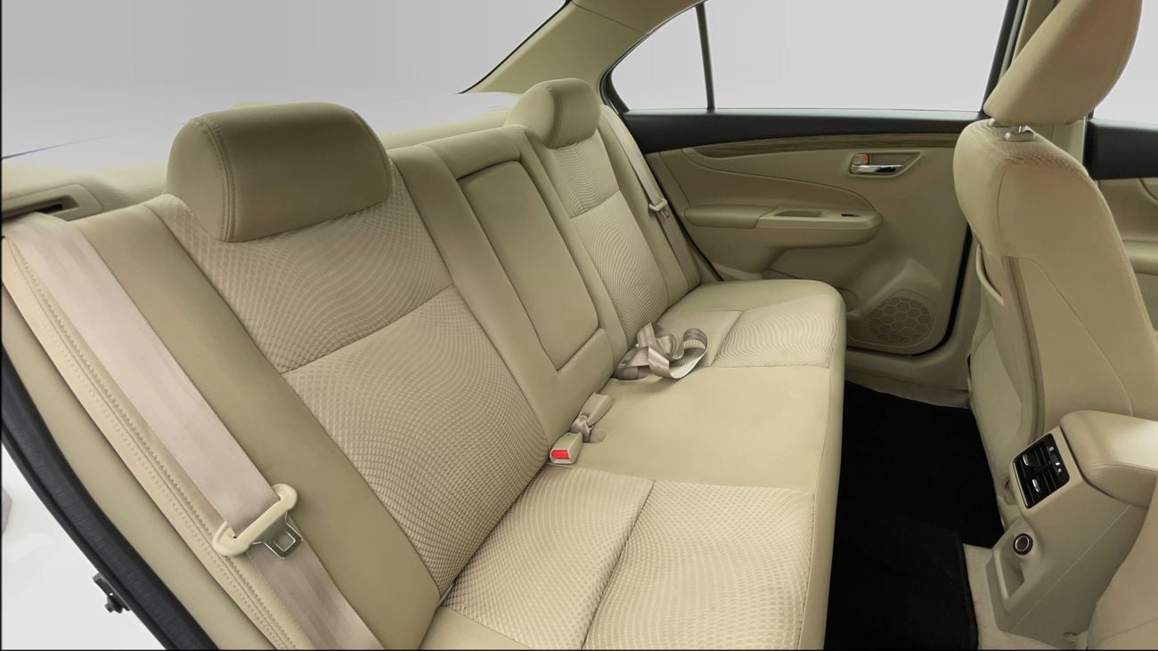 سوزوكي سياز GL 1.5 | بدون دفعة مقدمة | اختبار القيادة في المنزل