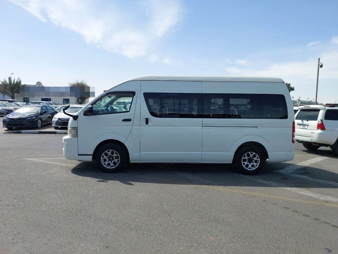 Toyota Hiace TOYOTA HIACE VAN RHD 2010 MODEL 3.0 L DIESEL AUTOMATIC(PM06521)