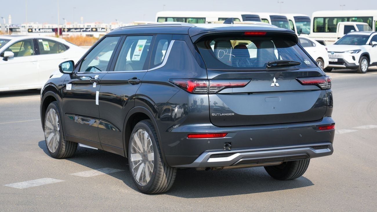 ميتسوبيشي آوتلاندر Mitsubishi Outlander 2026 – فئة High Line (G06) محرك 2.5 لتر – SUV – مواصفات خليجية – جاهزة للتصدير