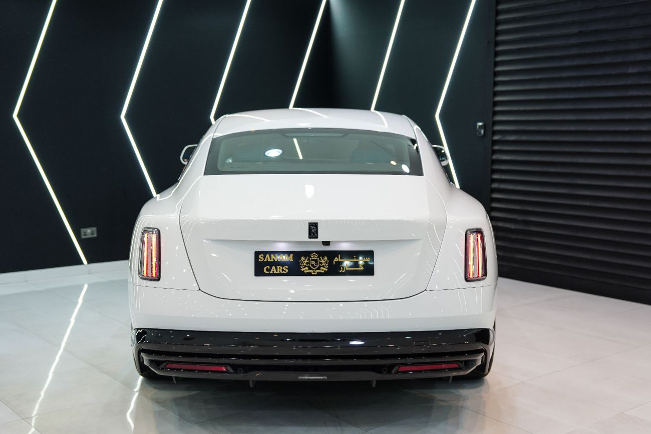 Rolls-Royce Spectre Coupe 900KM ONLY, Illuminated Grille, Starlight Headliner/Door, Dealer Warranty + Service!!