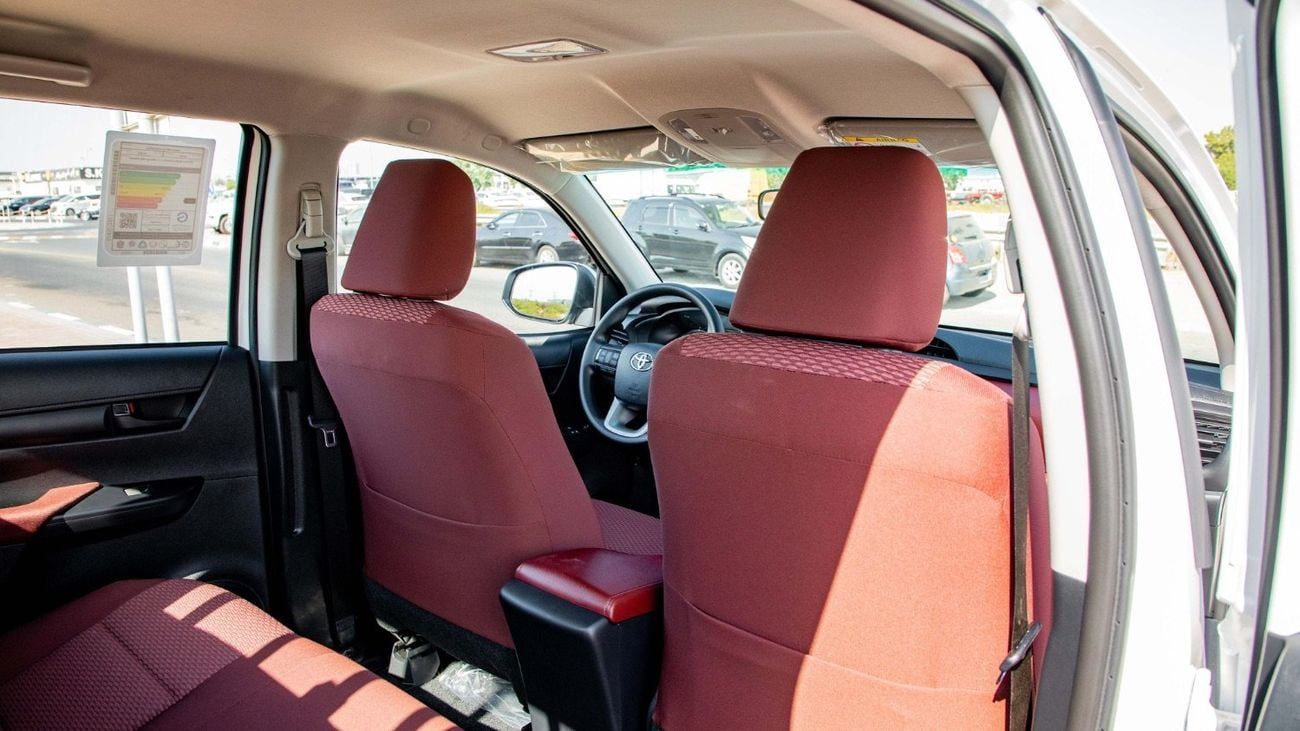 تويوتا هيلوكس GLX 2.7L Double Cab Utility RWD A/T