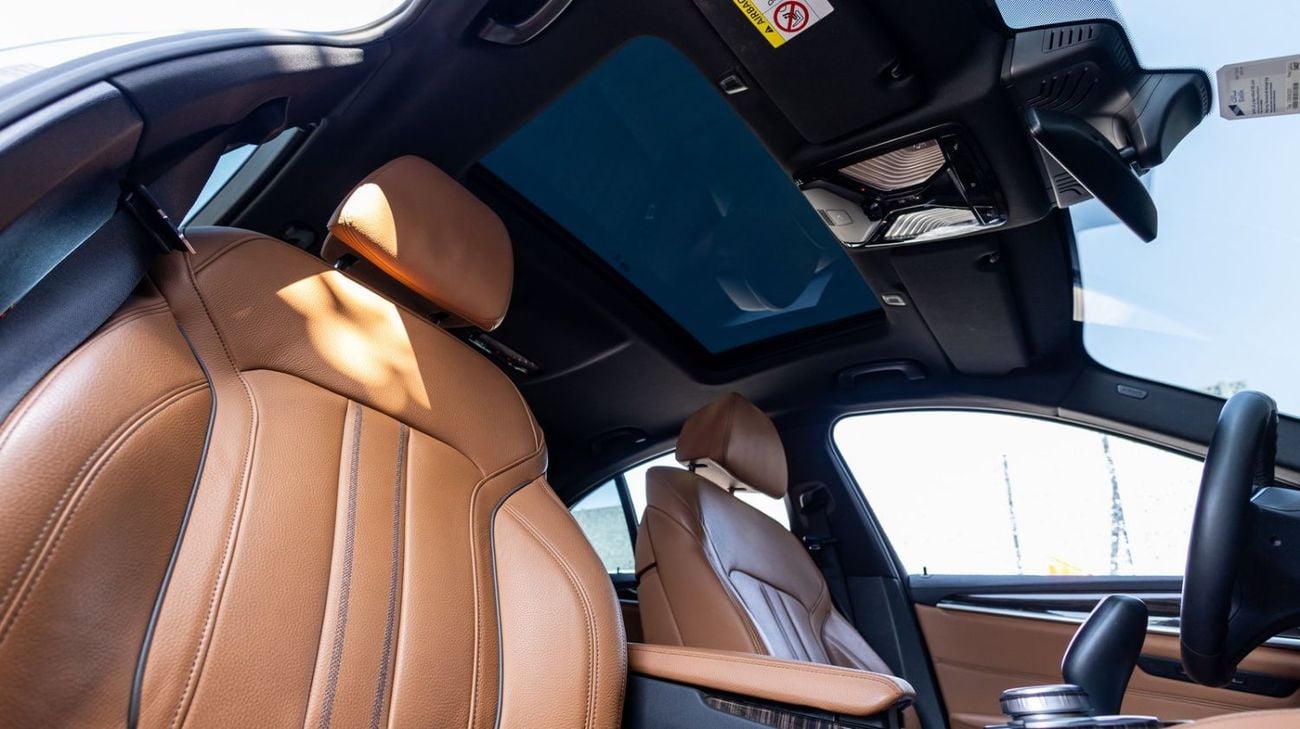 بي أم دبليو 520i M Sport Comfort 2.0L