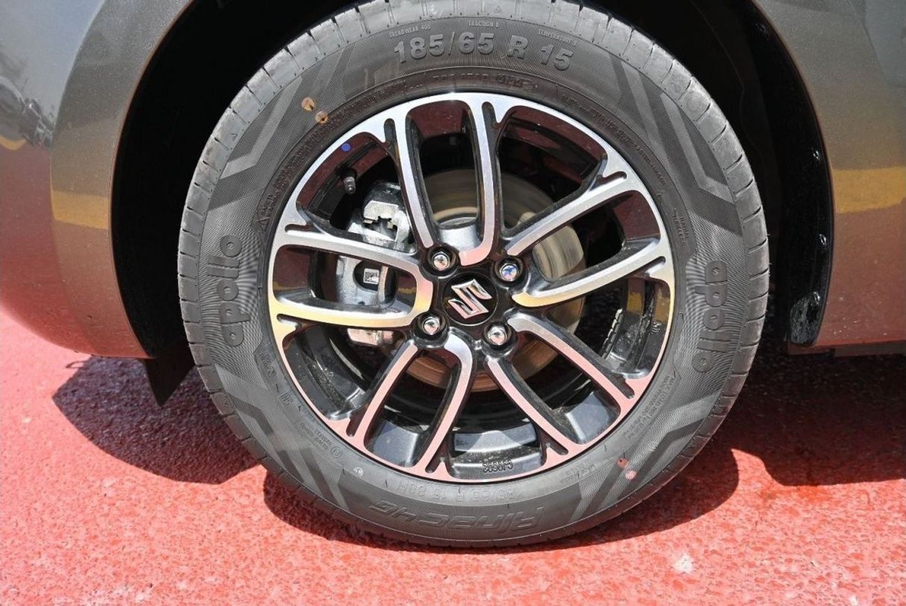 سوزوكي سويفت سوزوكي سويفت 1.2 لتر بنزين ، هاتشباك ، دفع أمامي ، 4 أبواب ، بدء الدفع ، وسادة هوائية مزدوجة ، حساسا