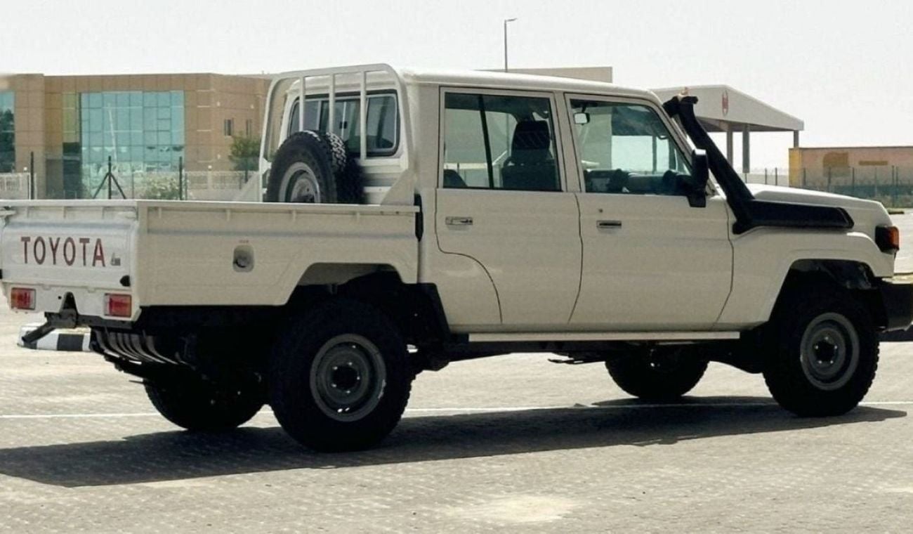 تويوتا لاند كروزر بيك آب Toyota Land Cruiser Pickup LC79 DC 4.2L Diesel 2025