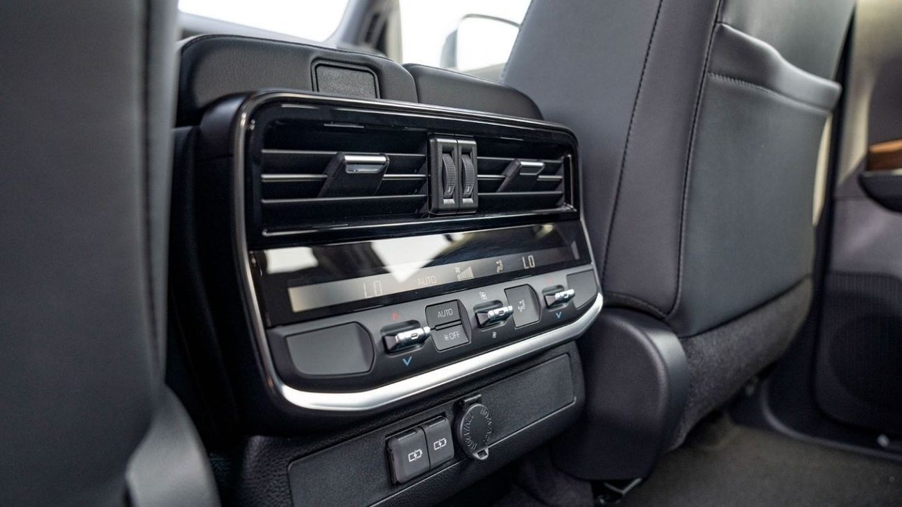 تويوتا لاند كروزر LAND CRUISER VX 4.0L V6 PETROL 2024