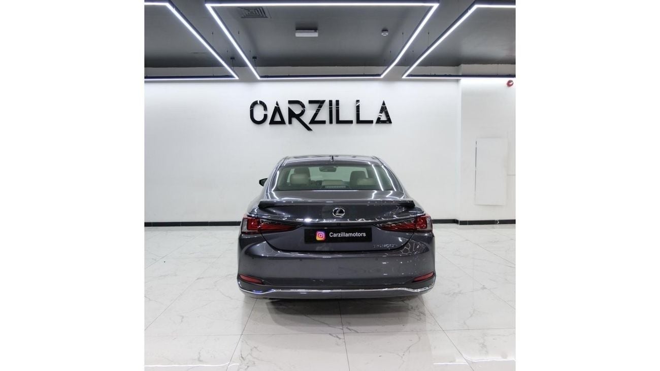 لكزس ES300h Lexus ES300h 2024 Gray-3.5L-Car is in Excellent Condition-Accident Free-Brand New Car