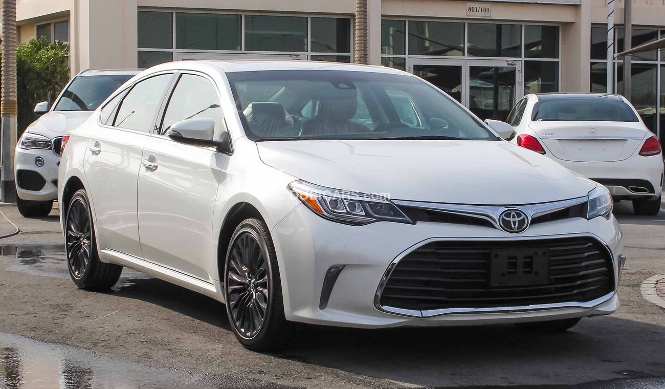 تويوتا افالون Touring