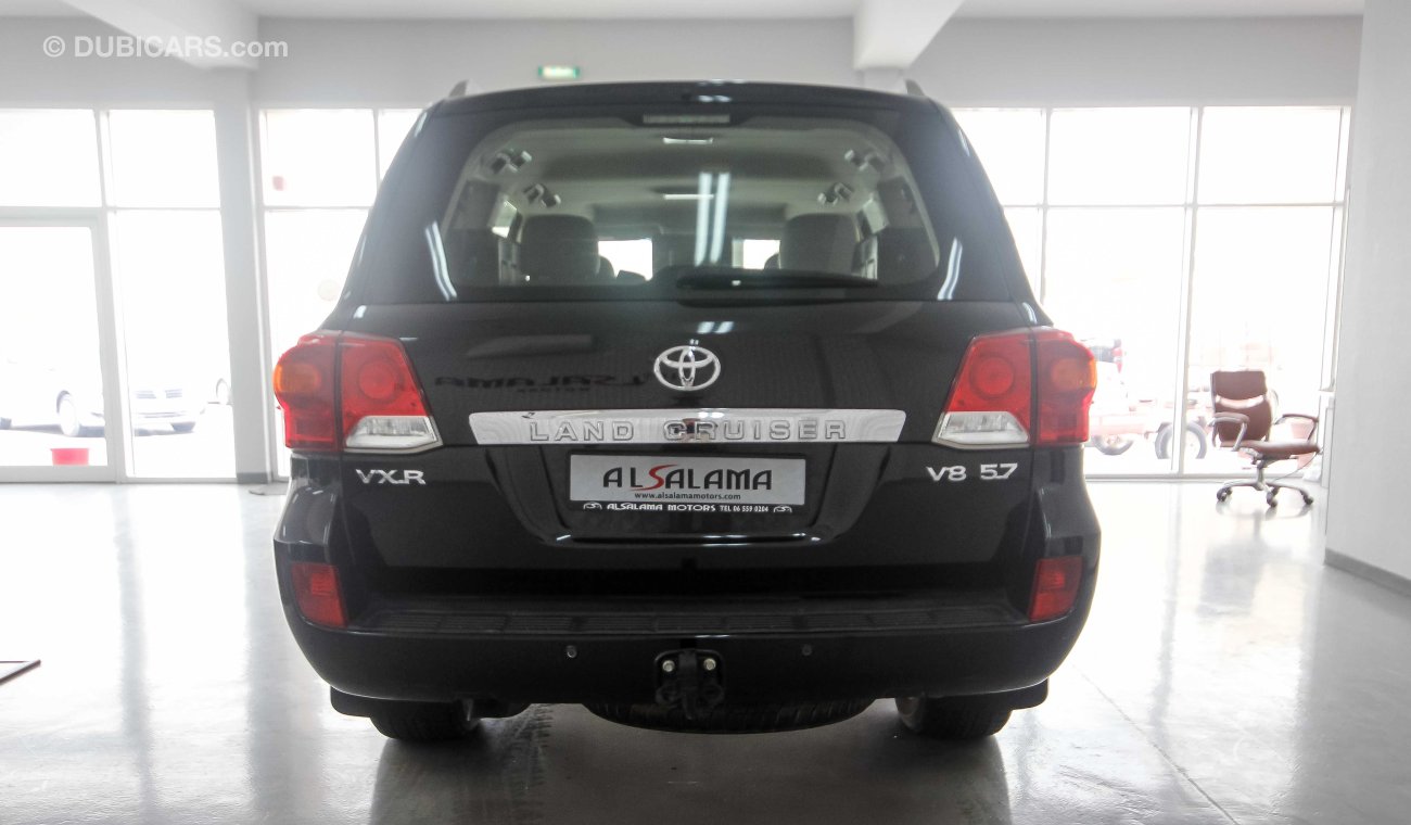 Toyota Land Cruiser VXR V8 5.7