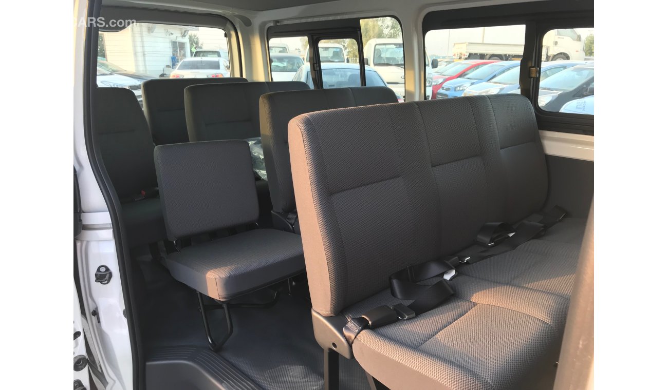 Toyota Hiace 2.5L