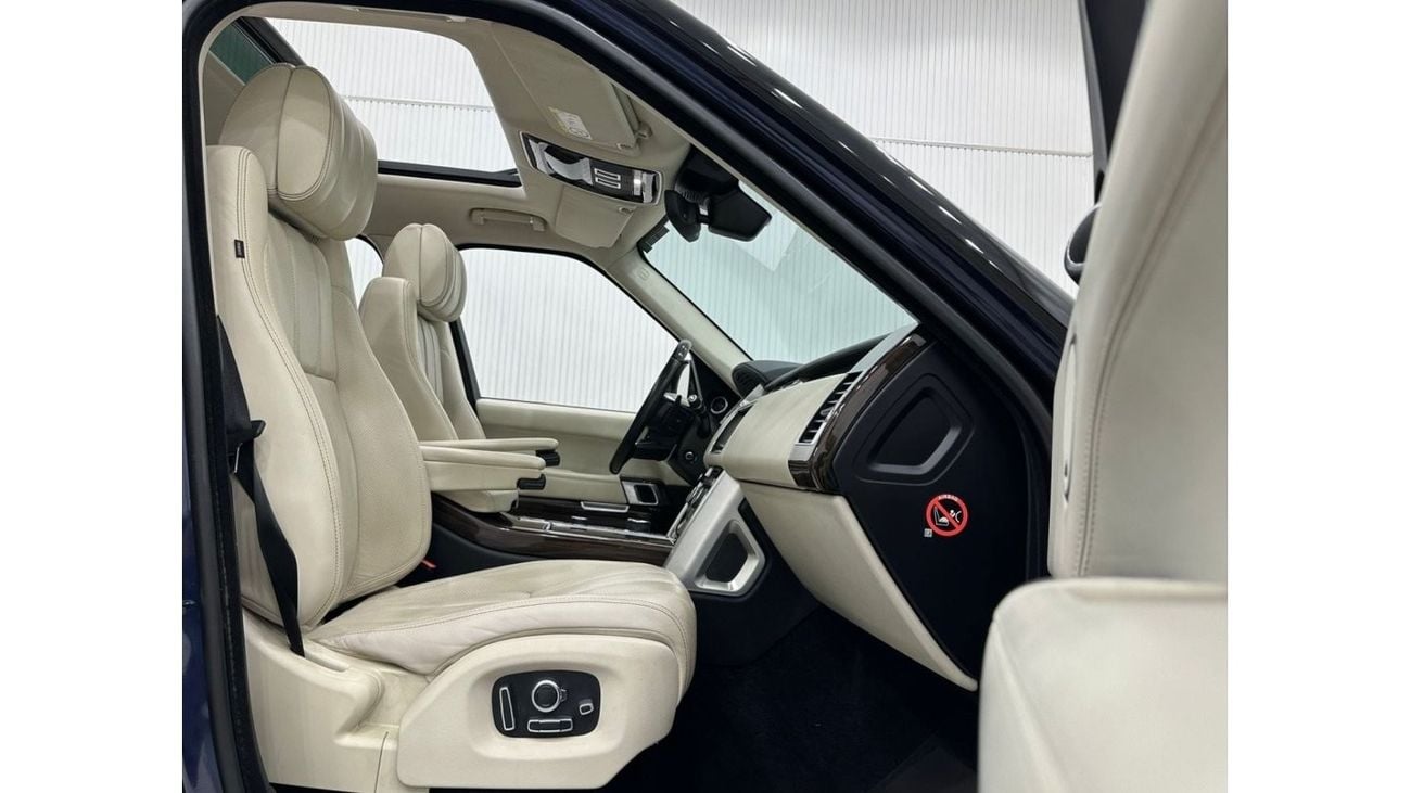 لاند روفر رينج روفر 2017 Range Rover Vogue SE Supercharged, Warranty, Service History, Full Options, Low Kms, GCC