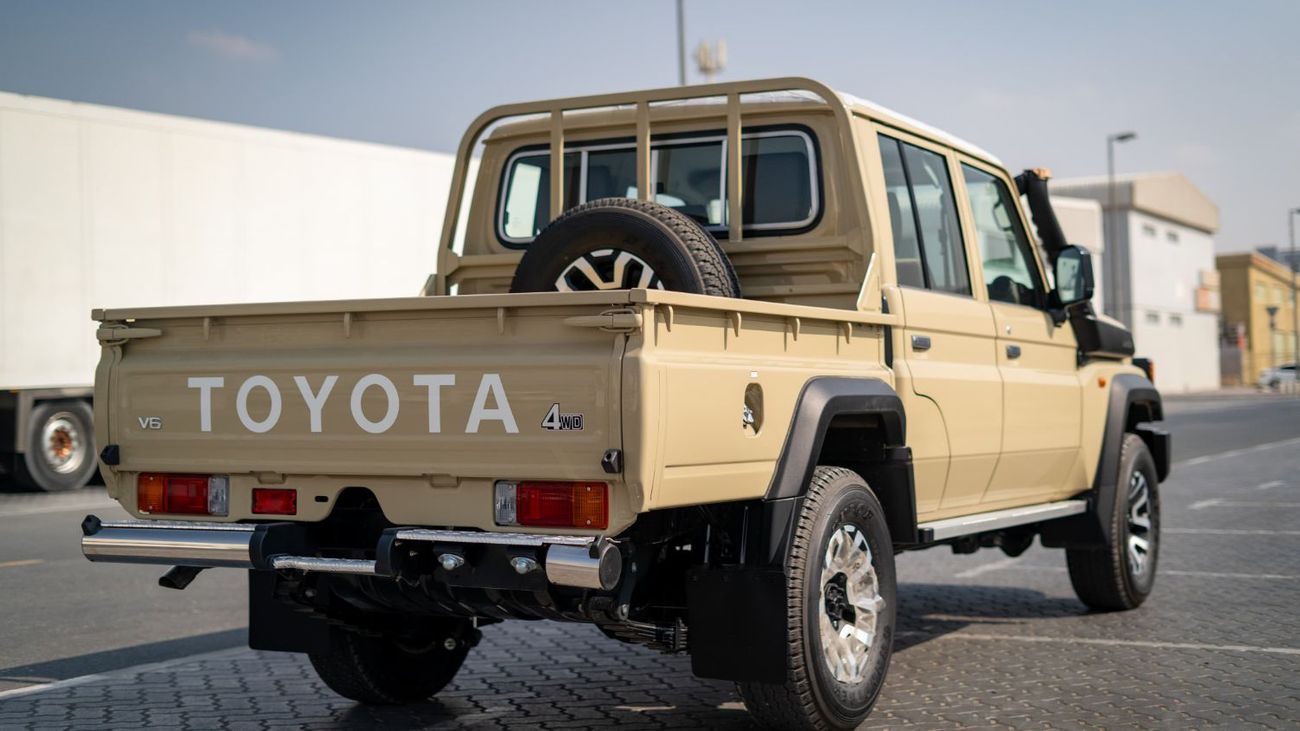 Toyota Land Cruiser Pick Up 79 V6 4.0L Petrol A/T 2025YM