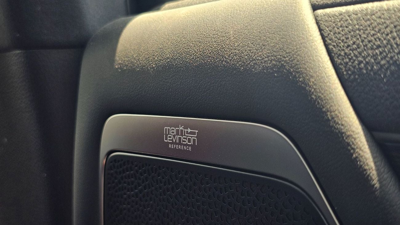 Lexus LX600 SIGNATURE 3.5L, 6-cyl 24 Valve DOHC Turbocharger 7 SEATER 2026