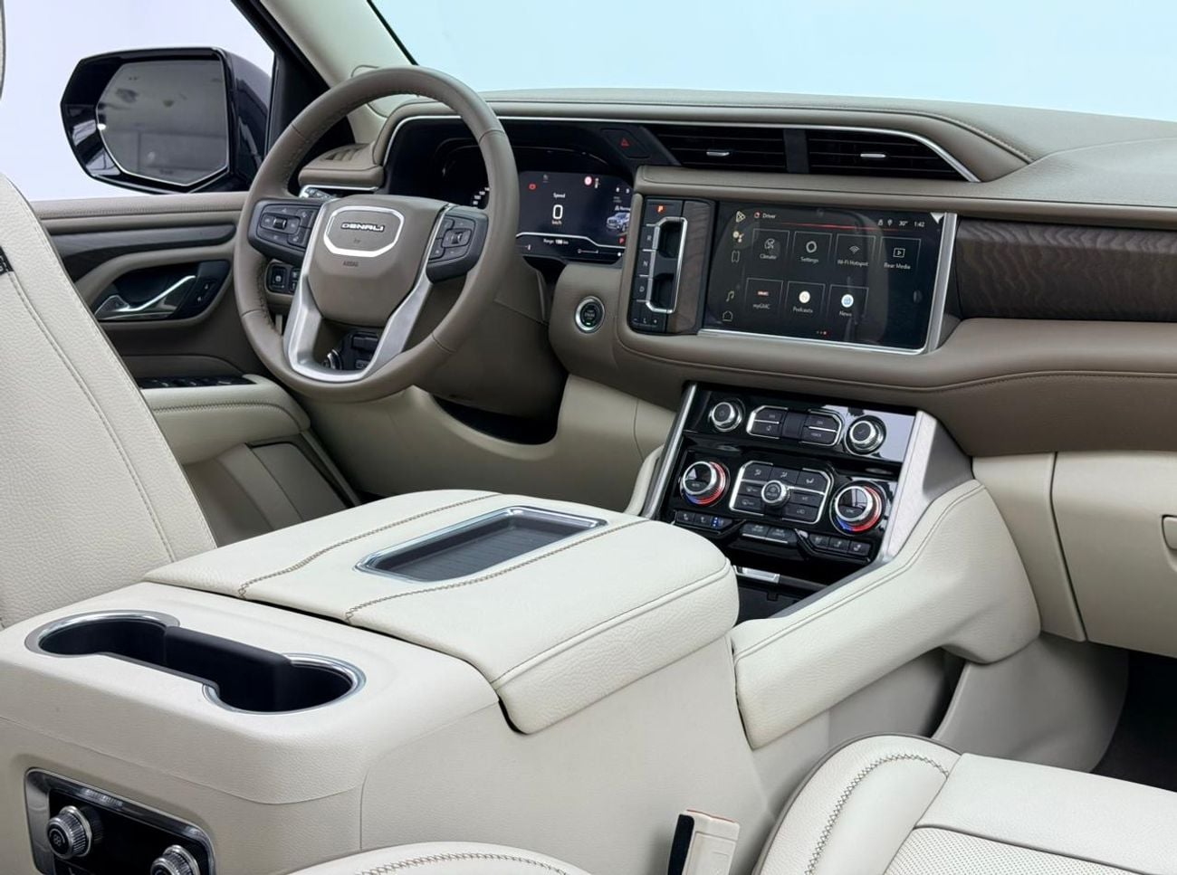 GMC Yukon 2024 GMC Yukon Denali, 2029 GMC Warranty + Service Pack, Full GMC Service History, Low Km, GCC