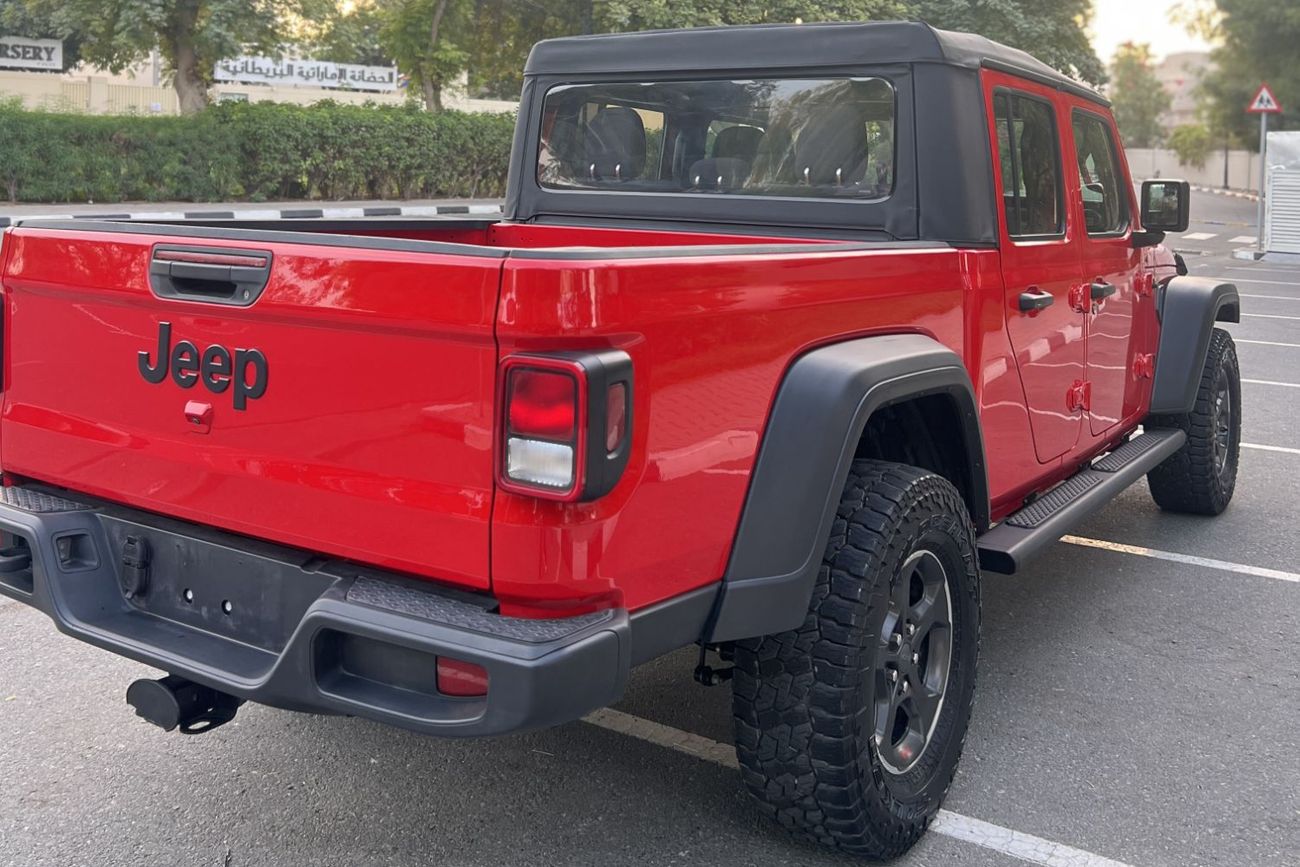 جيب جلادياتور 