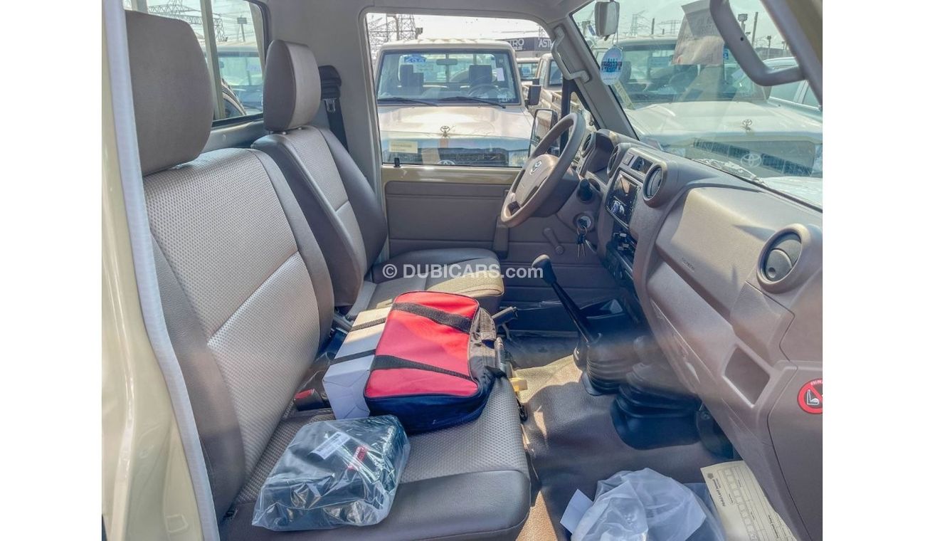 Toyota Land Cruiser Pick Up Toyota LC Pick Up Single Cabin 4.0L, Petrol, Year: 2023