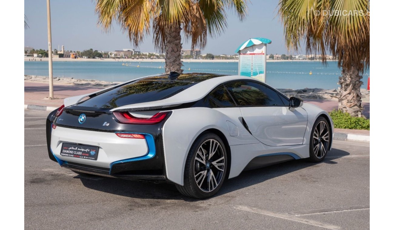 بي أم دبليو i8 بي ام دبليو i8 V3 تيربو خليجي هايبرد 2016 كامل المواصفات