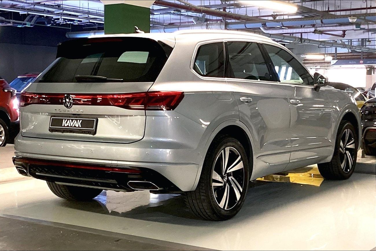 Volkswagen Touareg R-LINE | Guaranteed Warranty | 0 Down Payment
