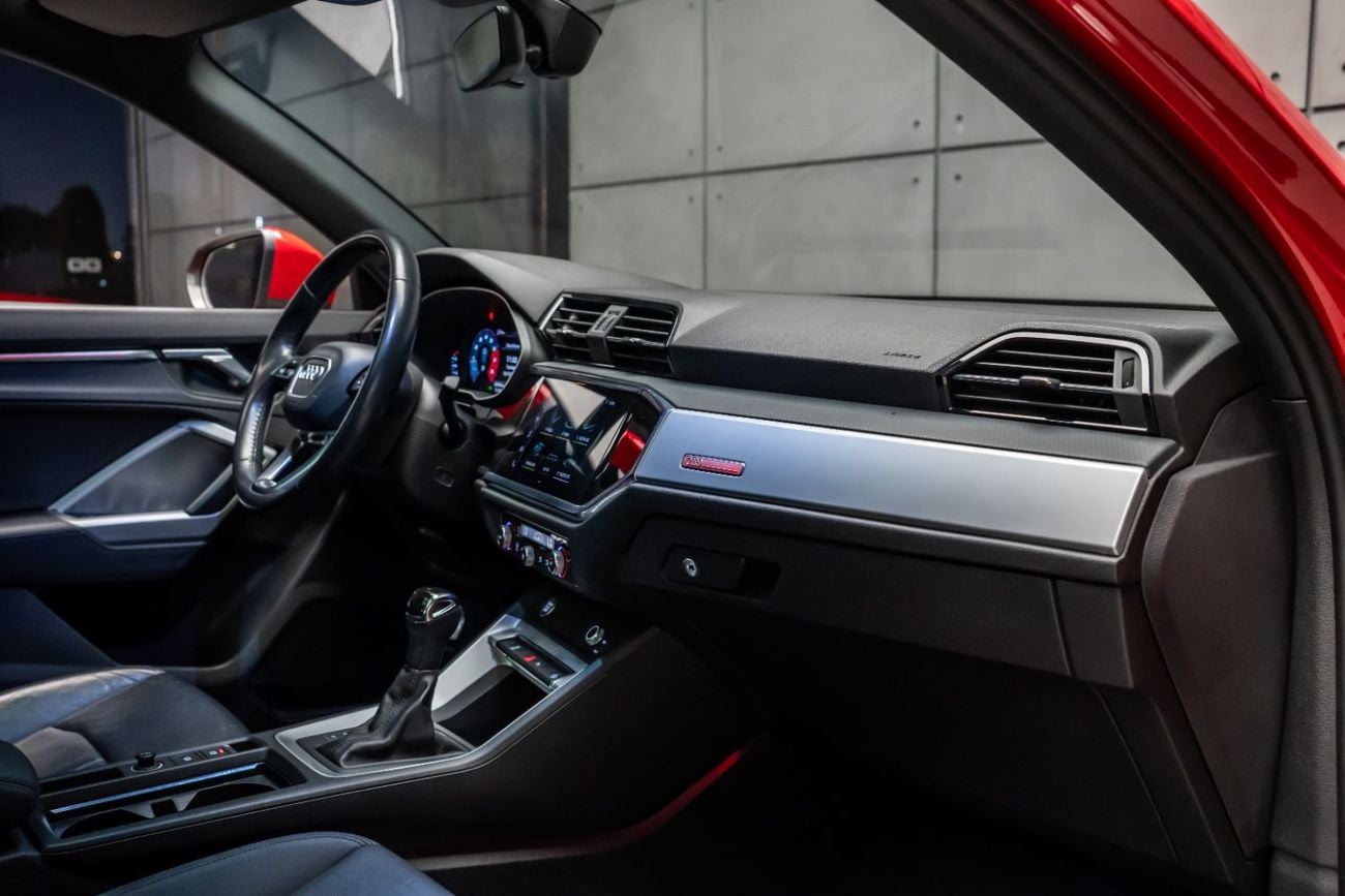 أودي Q3 35 TFSI S-LINE 35 TFSI | GCC Specs | Full Options | Warranty Available