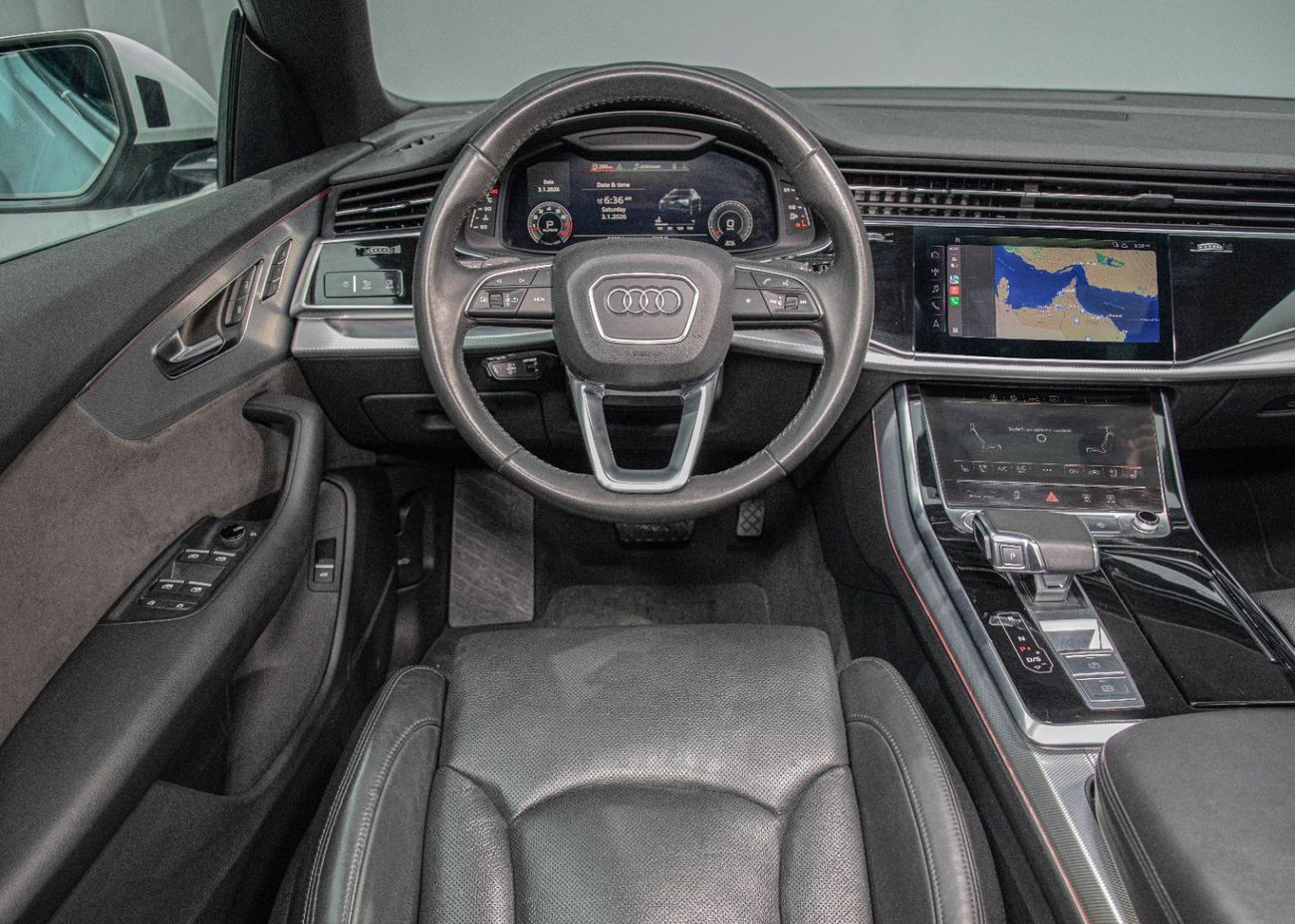 Audi Q8 55 TFSI quattro S-Line 3.0L (340 HP)