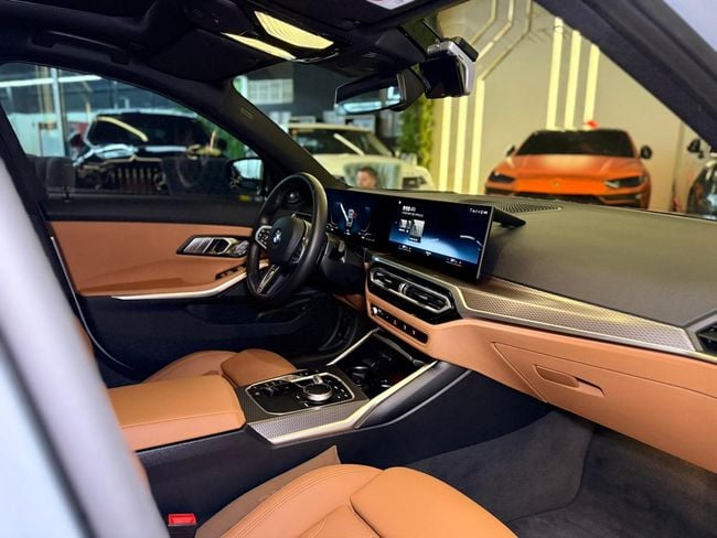 BMW 3 Series 320i 2024 BMW 3-Series 320i M-Kit Perfect Condition 2 Years Full Warranty, миниатюра 26
