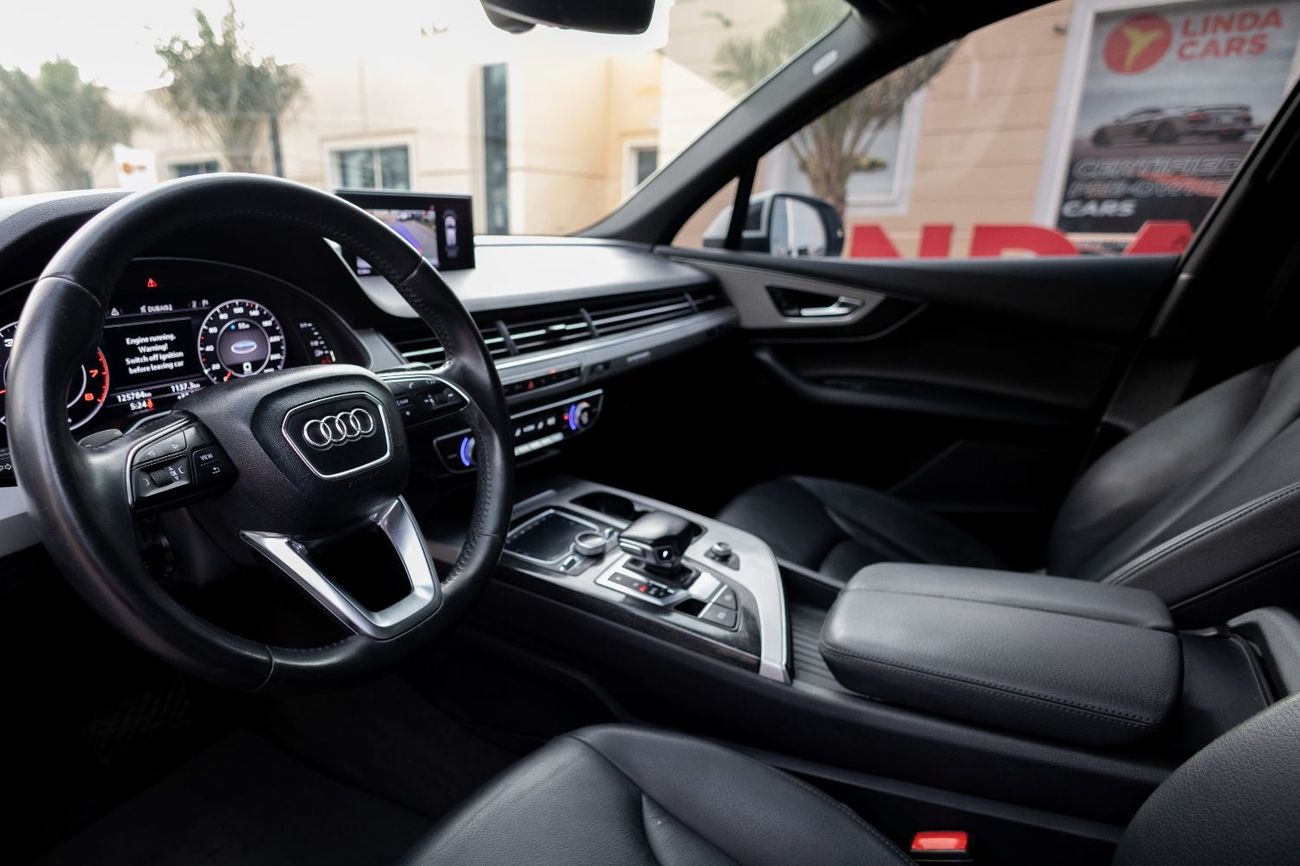 أودي Q7 45 TFSI quattro