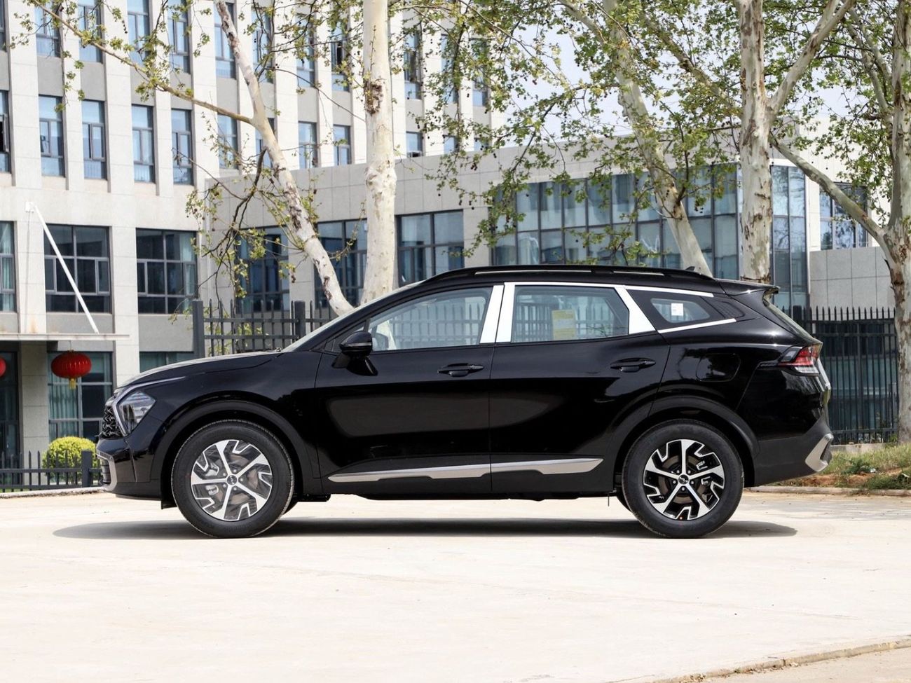 كيا سبورتيج 2025 KIA SPORTAGE 1.5L PREMIUM FULL OPTION WITH RADAR,WIRELESS CHARGER,POWER TRUNK,ELECTRIC SEAT,360