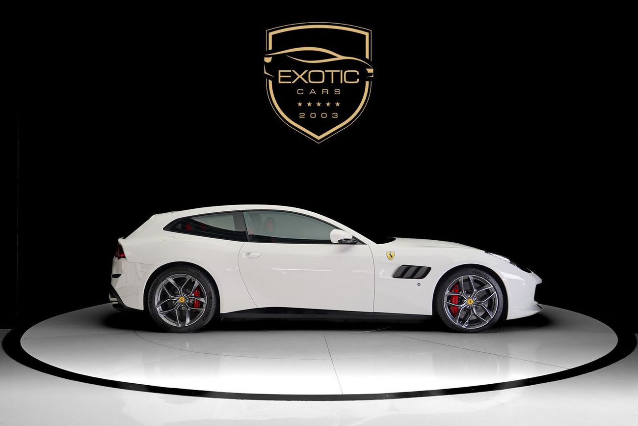 Ferrari GTC4 Lusso T