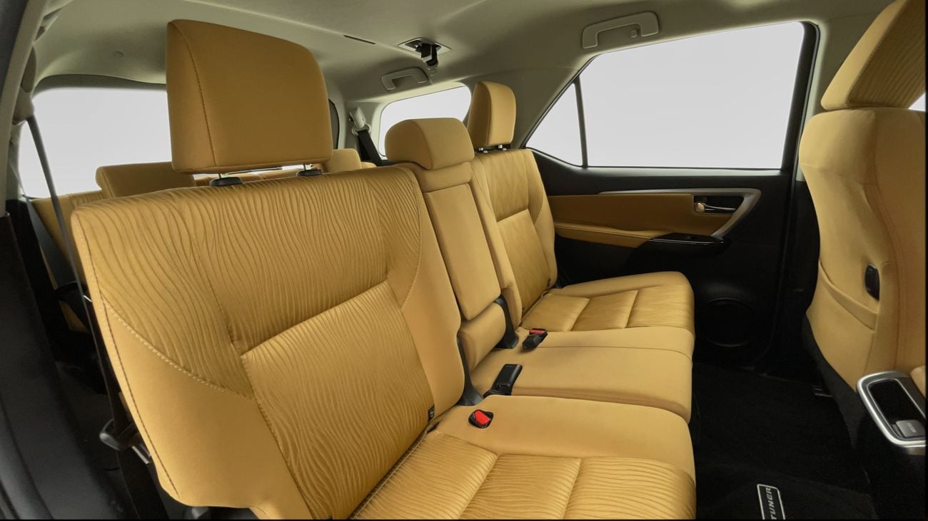 تويوتا فورتونر GXR 4 | بدون دفعة مقدمة | اختبار القيادة في المنزل