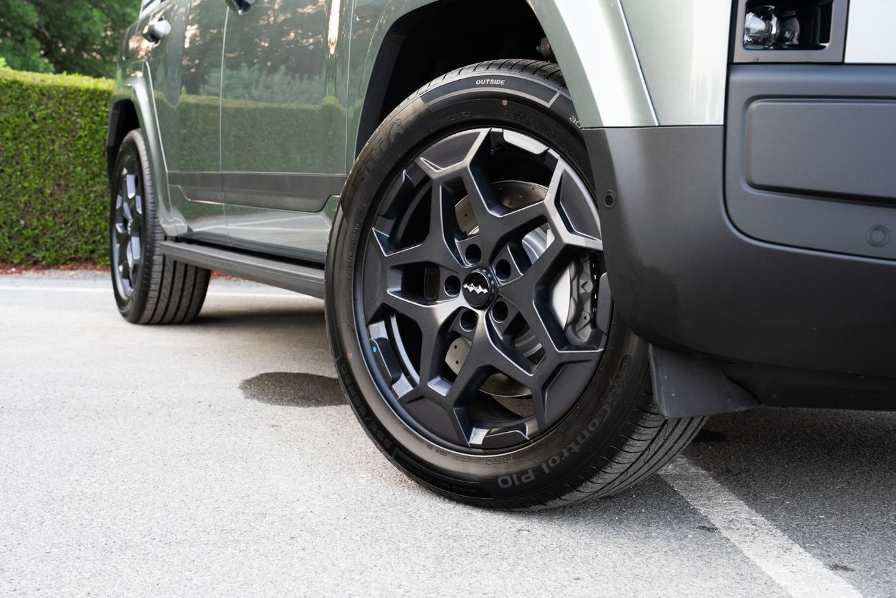 BYD Leopard Titanium 7