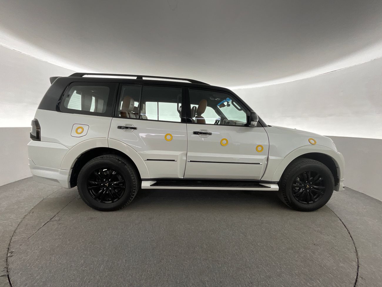 ميتسوبيشي باجيرو Signature Edition | شامل الضمان | 0 ﺪﻔﻋﺓ ﺃﻮﻟﻯ