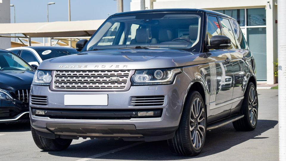 Used Land Rover Range Rover 2013 for sale in Dubai - 313227