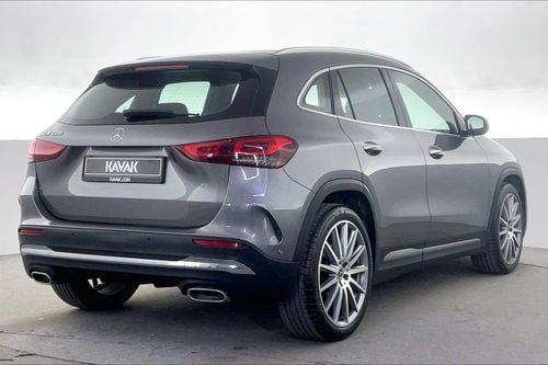 Mercedes-Benz GLA 200 Premium | National Day Celebration | Guaranteed Warranty | 0 Down Payment