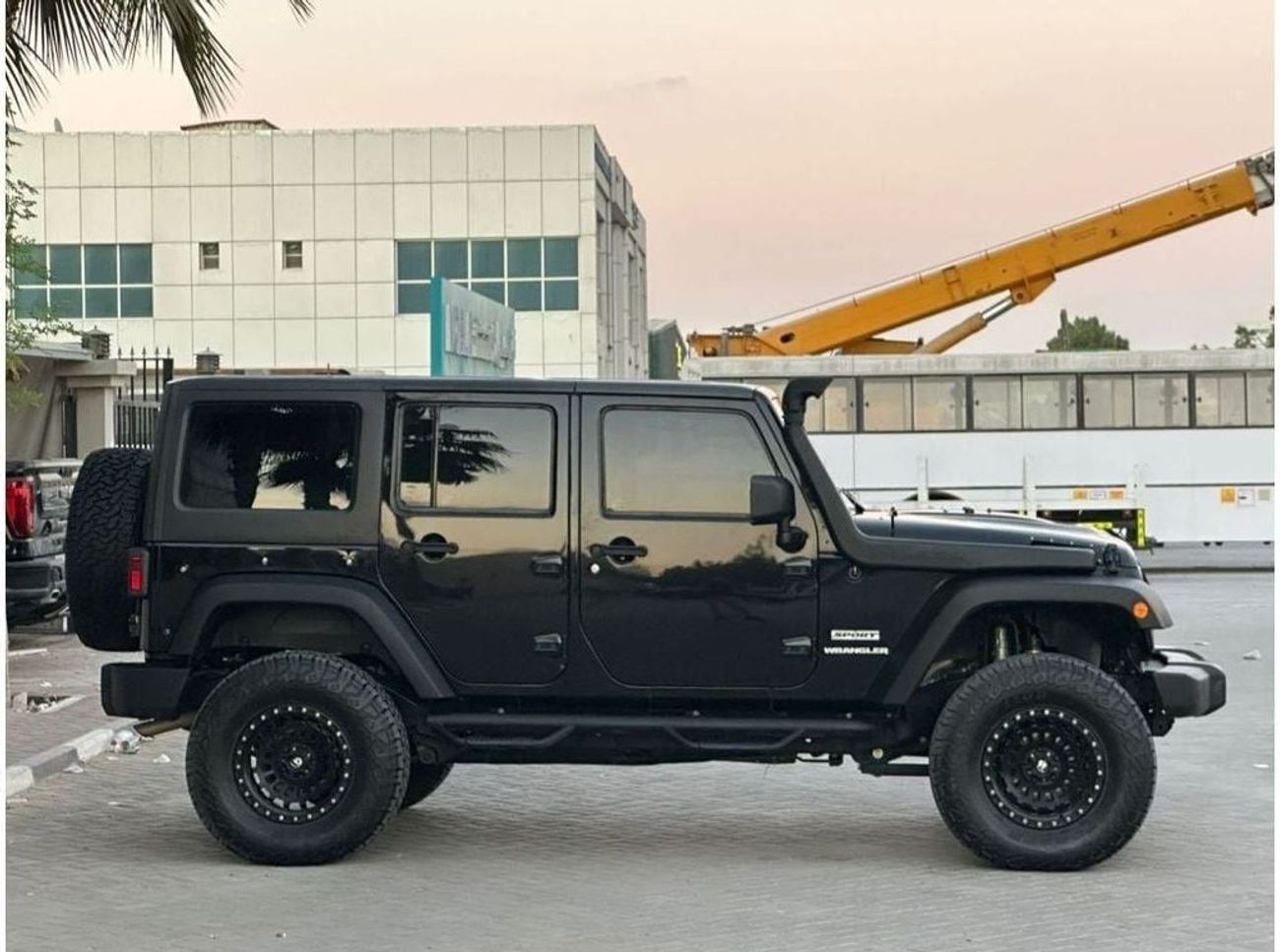 Jeep Wrangler Sport Mohawk 3.6L A/T
