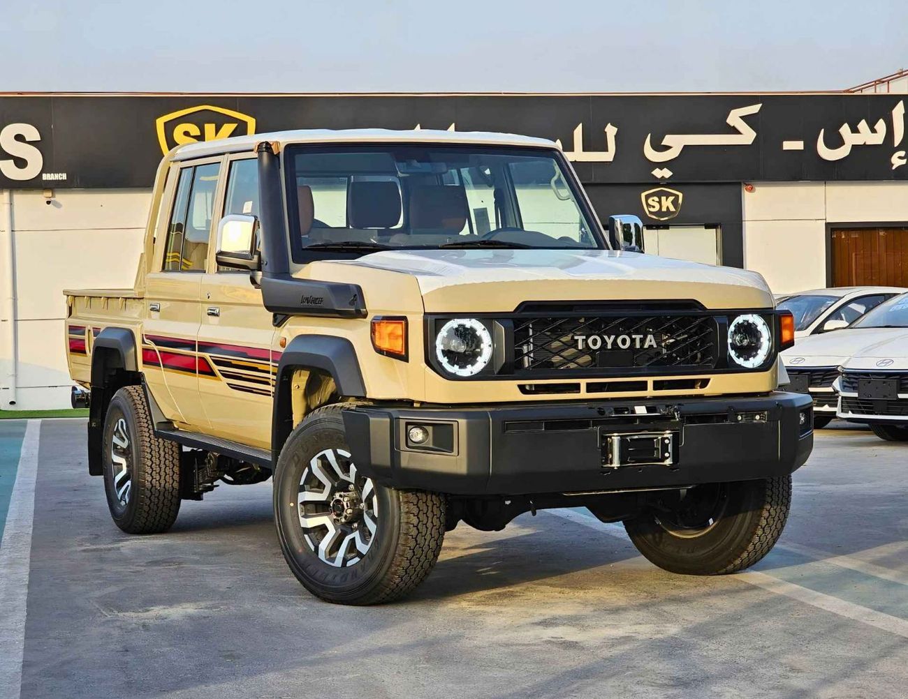 تويوتا لاند كروزر بيك آب LC79 LX-Z1 / DOUBLE CABIN / 2.8L V4 DIESEL A/T / DVD CAMERA / WINCH , SNORKEL / DIFF LOCK (CODE # LC