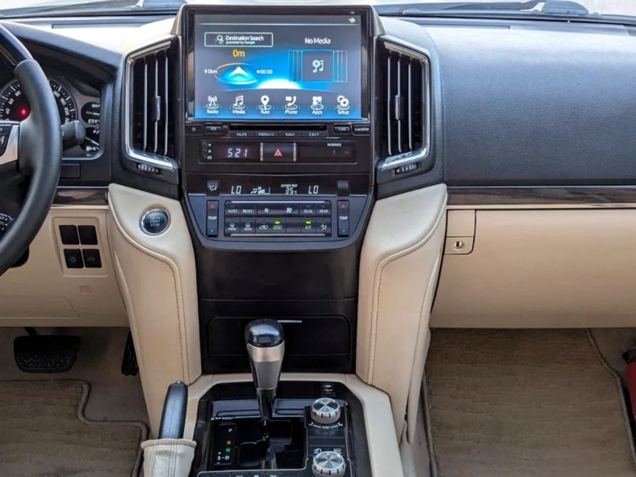 تويوتا لاند كروزر Toyota land cruiser GXR V6 LHD