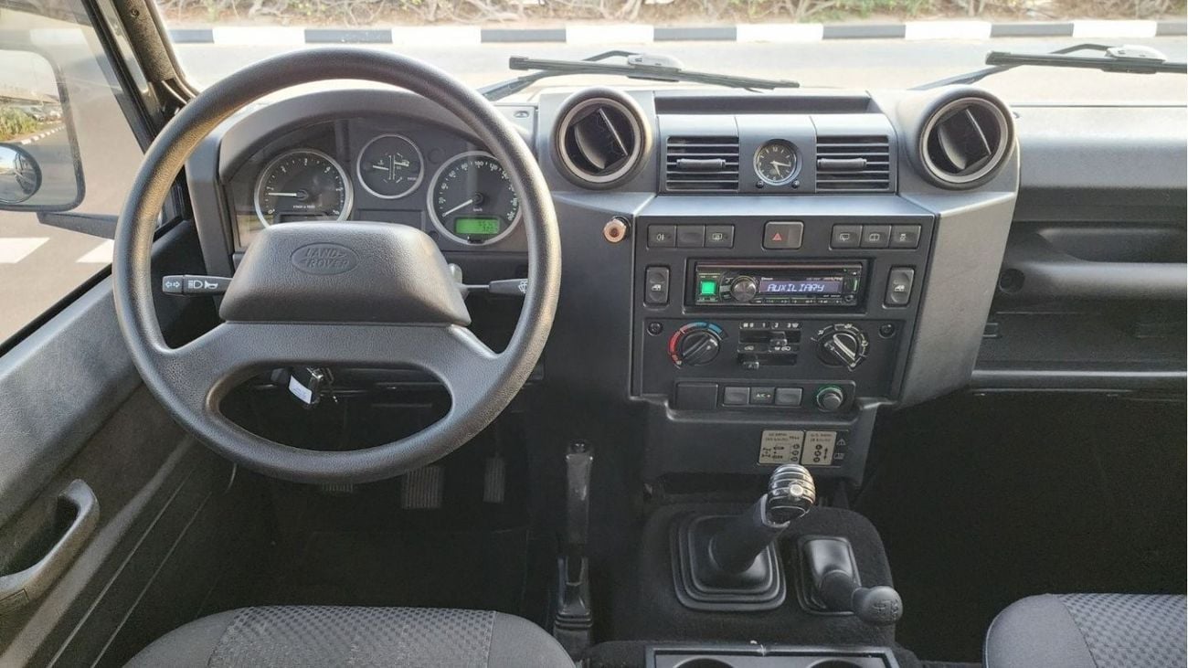 Land Rover Defender 110 | 7 Seater | GCC | Al Tayer Full Service History