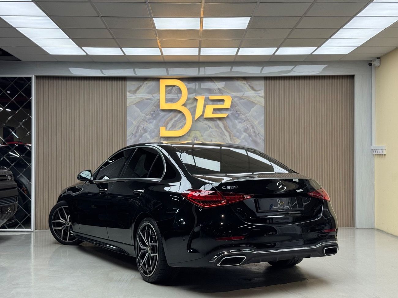 Mercedes-Benz C 200 Premium 2.0L