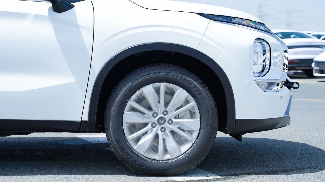 Mitsubishi Outlander GLX MIDLINE Brand New 2026 Mitsubishi Outlander Medium Line (G10) 2.5L | 7-Seater SUV | GCC Specific