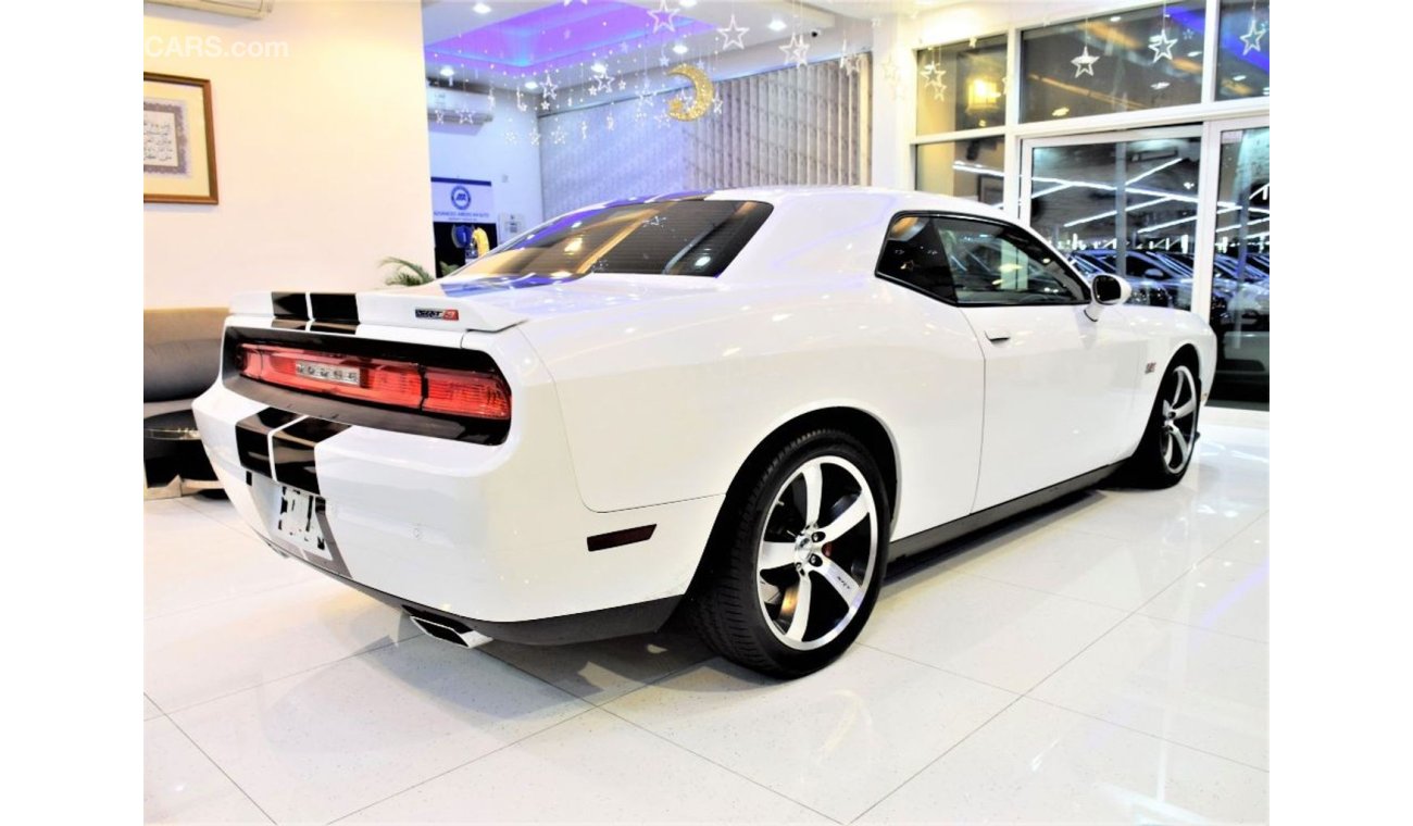 دودج تشالينجر ( FULL SERVICE HISTORY )  ORIGINAL PAINT ( صبغ وكاله )    IMMACULATE CONDITION!  Dodge Challenger SR